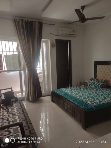 Bedroom in 3 BHK Apartment at Shiva Motia Huys, Pir Machalla – for Rent