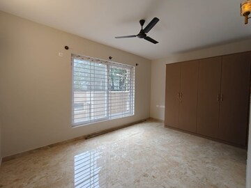 Room in 3 BHK Apartment at Le Orchid, Frazer Town – for Rent