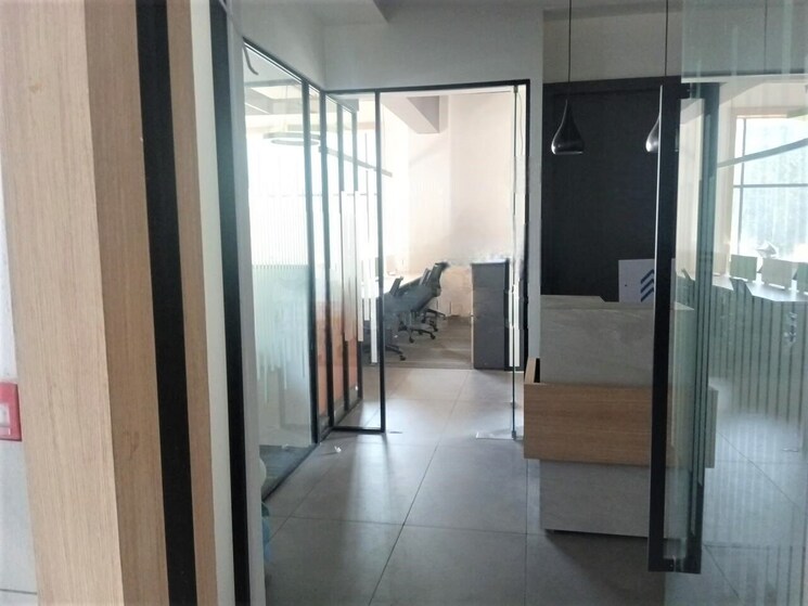 Room, shivajinagar Commercial Office Space 3300 Sq.Ft. In Shivajinagar Pune 9544113