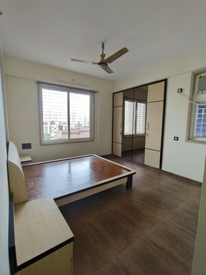 Room in 1 BHK Builder Floor at Malviya Nagar – for Rent
