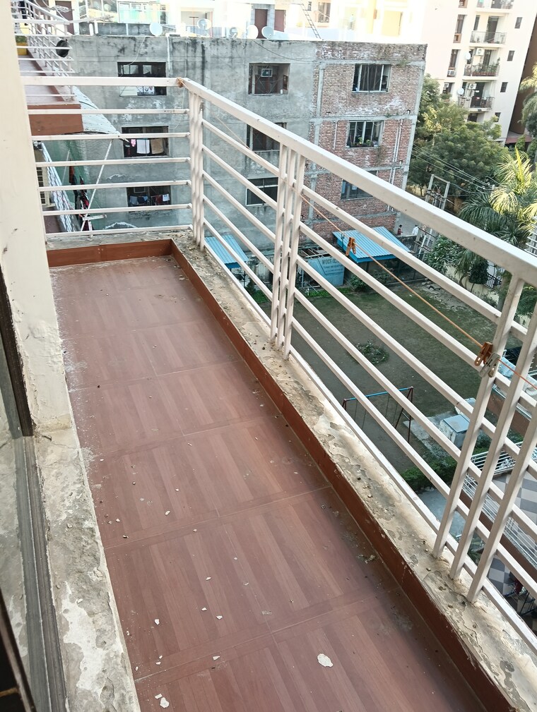 Balcony, dhakoli 3 Bedroom 1650 Sq.Ft. Apartment In Dhakoli Zirakpur 9544275