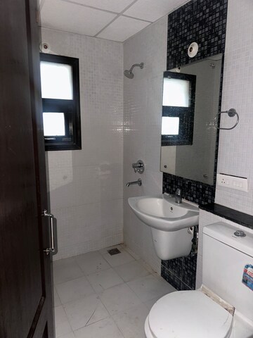 Attached Bathroom in 3 BHK Builder Floor at Omaxe Silver Birch, North Mullanpur – for Sale