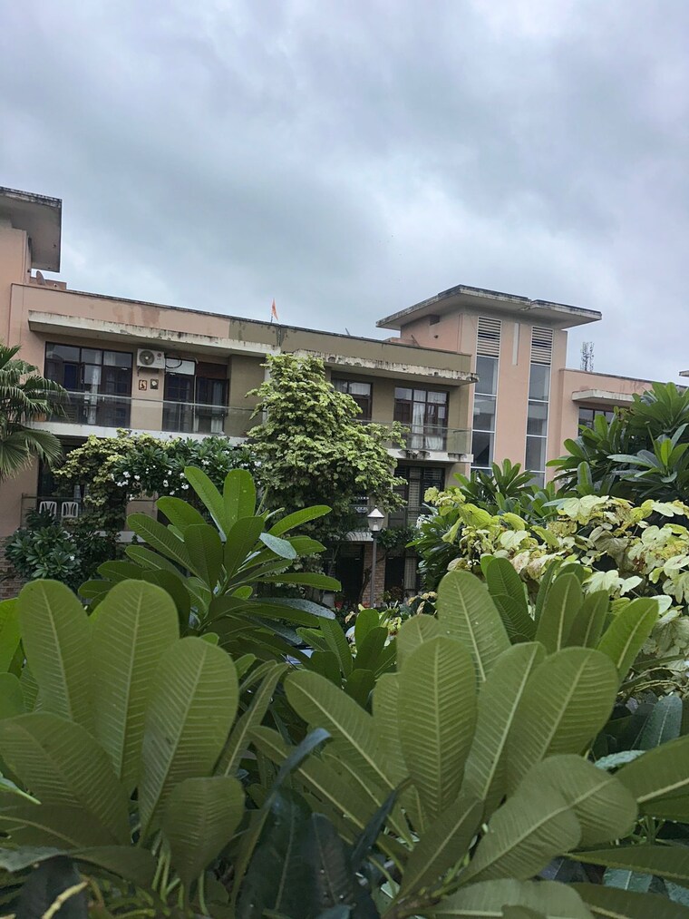 Exterior View, omaxe-silver-birch 3 Bedroom 1640 Sq.Ft. Builder Floor In North Mullanpur Chandigarh 9544253