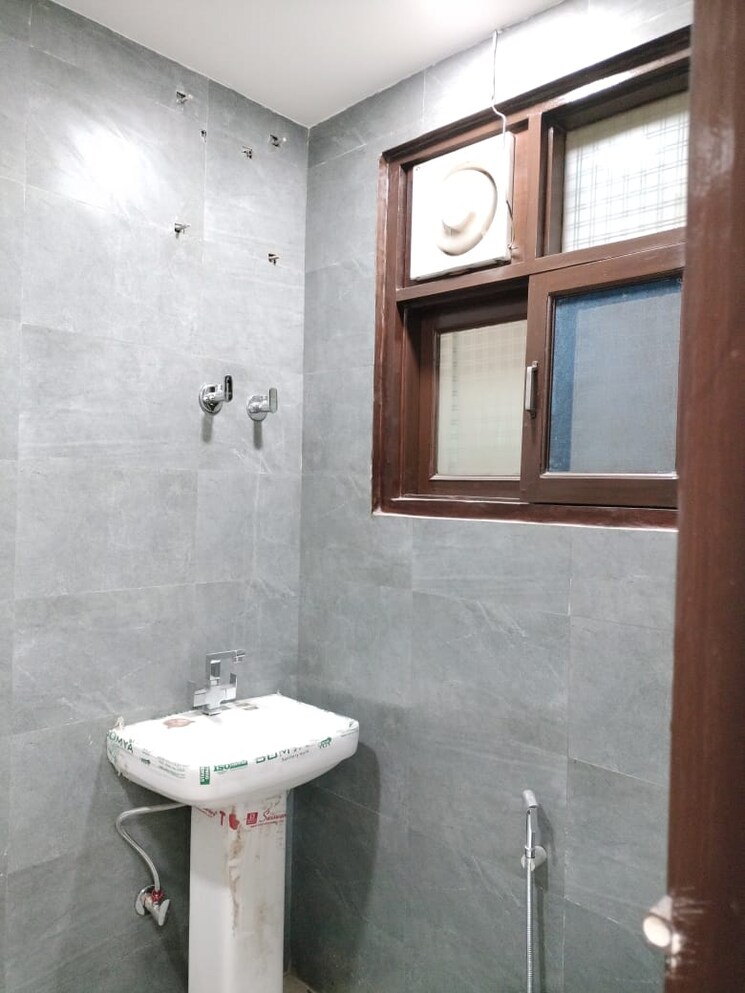 Bathroom, palam 2 Bedroom 542 Sq.Ft. Builder Floor In Palam Delhi 9544238