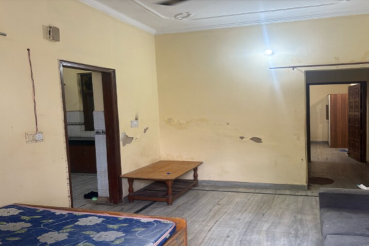 Room, ashoka enclave 1 Bedroom 224 Sq.Ft. Independent House In Ashoka Enclave Faridabad 9544381