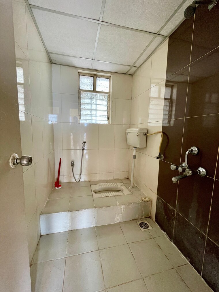 Bathroom, goel-ganga-amrut-ganga 2 Bedroom 1000 Sq.Ft. Apartment In Sinhagad Pune 9544347