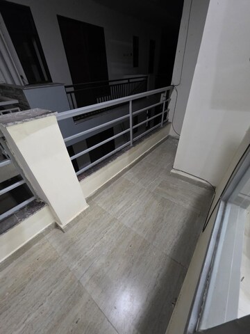 Balcony in 1 BHK Builder Floor at Sector 52 – for Rent