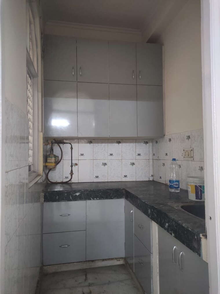 Kitchen, vasundhara sector 2b 1.5 Bedroom 500 Sq.Ft. Builder Floor In Vasundhara Sector 2b Ghaziabad 9544411