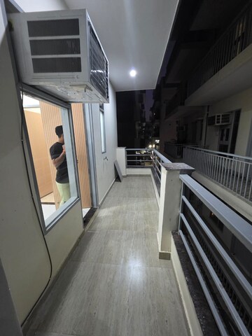 Balcony in 1 BHK Builder Floor at Sector 52 – for Rent