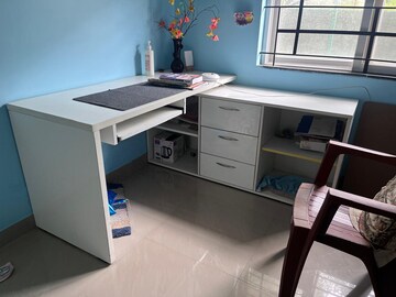 Room in 2 BHK Apartment at Mana Karmel, Sarjapur Road – for Rent