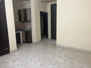 Room in 2 BHK Builder Floor at Saket – for Rent