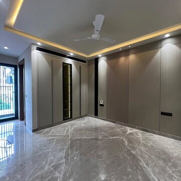 Room in 4 BHK Builder Floor at Ansal Sushant Floors, Sushant Lok ii – for Sale