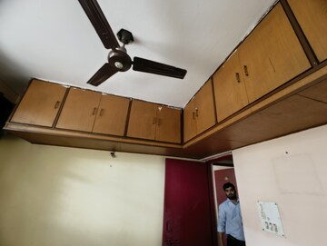 Furnished Amenities in 2 BHK Builder Floor at Vasundhara Sector 16 – for Sale