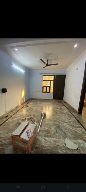 Bedroom in 3 BHK Builder Floor at Palam Vihar – for Rent