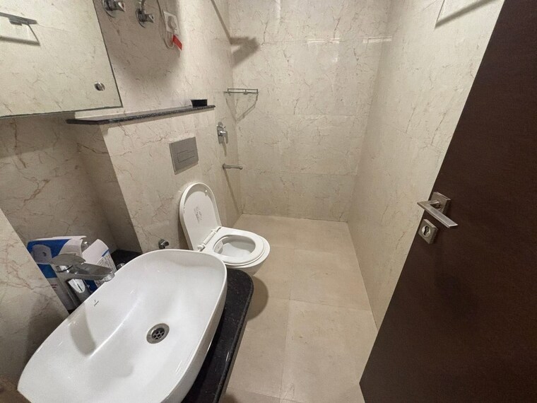 Bathroom, chattarpur 3 Bedroom 1150 Sq.Ft. Builder Floor In Chattarpur Delhi 9544599