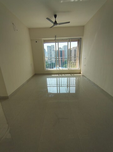 Room in 3 BHK Builder Floor at Sector 16c Greater Noida – for Rent