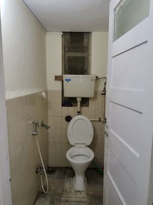 Bathroom in 1 BHK Apartment at Evening Glory, Chandivali – for Sale