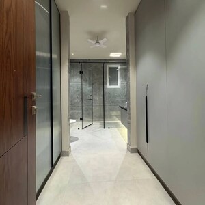 Bathroom in 4 BHK Builder Floor at DLF City Centre, Sector 28 – for Sale