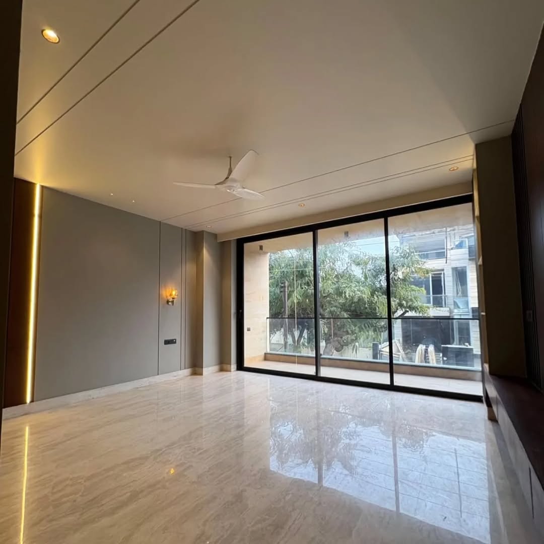 4 BHK 360 Sq.Yd. Builder Floor in DLF City Centre