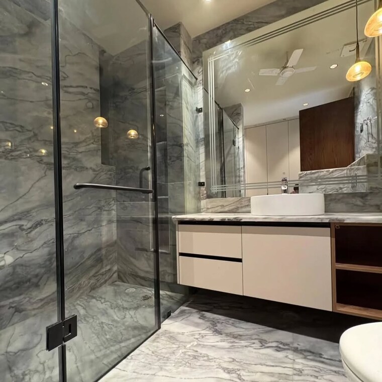 Attached Bathroom, dlf-city-centre 4 Bedroom 360 Sq.Yd. Builder Floor In Sector 28 Gurgaon 9544733