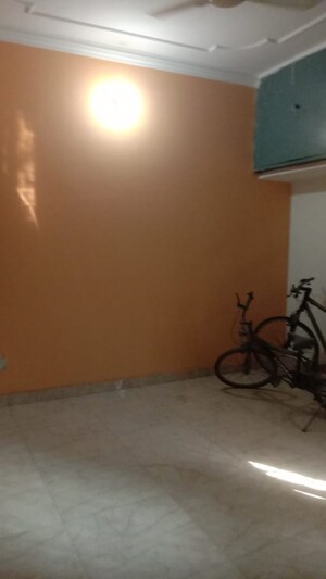 Room in 6+ BHK Independent House at Raj Nagar Raj Kunj – for Sale