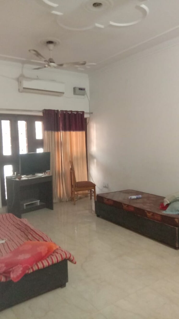 Bedroom, raj nagar raj kunj 6+ Bedroom 165 Sq.Yd. Independent House In Raj Nagar Raj Kunj Ghaziabad 9544822