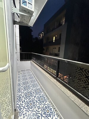 Balcony in 1 BHK Builder Floor at Sector 55 – for Rent