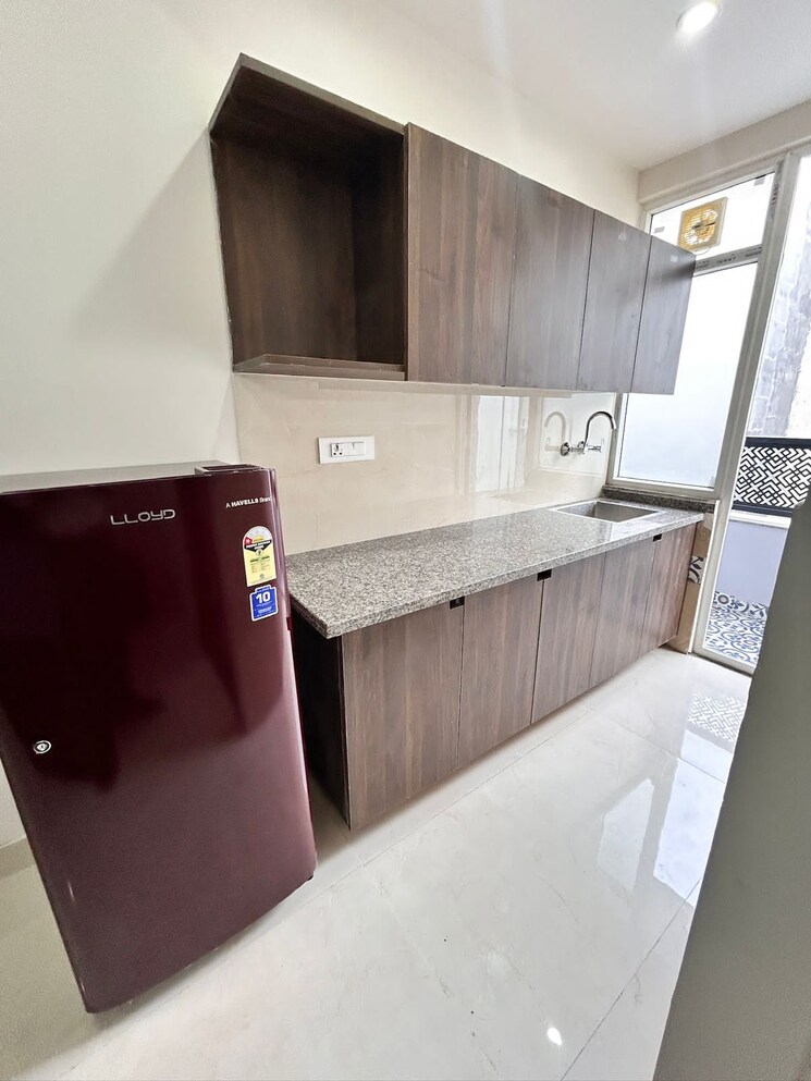 Kitchen, sector 24 1 RK 300 Sq.Ft. Builder Floor In Sector 24 Gurgaon 9544842