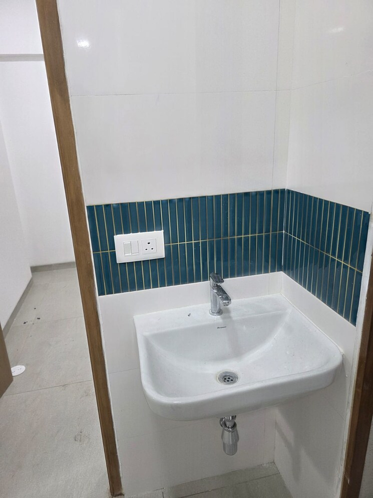 Bathroom, mahavir-arham-mourya 1 Bedroom 494 Sq.Ft. Apartment In Chembur Mumbai 9544828