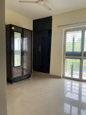 Room in 3 BHK Apartment at BPTP Park 81, Sector 81 – for Rent