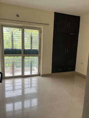 Room in 3 BHK Apartment at BPTP Park 81, Sector 81 – for Rent