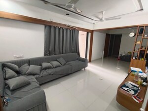 3 BHK Builder Floor For Rent in Vaishnodevi Circle