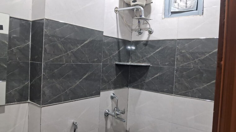 Bathroom, sector 24 1 RK 350 Sq.Ft. Builder Floor In Sector 24 Gurgaon 9545068