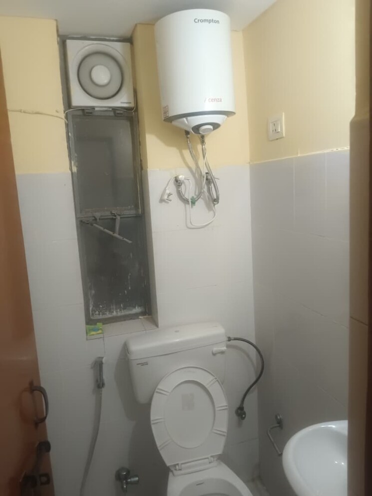Bathroom, sector 89 1 Bedroom 450 Sq.Ft. Builder Floor In Sector 89 Gurgaon 9545057