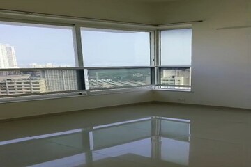 Room in 3 BHK Apartment at Kalpataru Crest, Bhandup West – for Rent