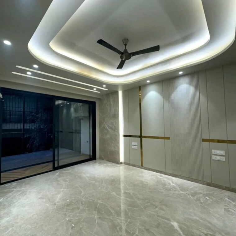 Room, shishta-city-centre-92 4 Bedroom 299 Sq.Yd. Builder Floor In Sector 92 Gurgaon 9545309