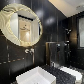 Bathroom in 4 BHK Builder Floor at Shishta City Centre 92, Sector 92 – for Sale