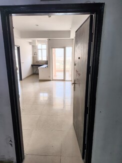 2.5 BHK + Study Room Apartment For Sale in Ajnara Homes