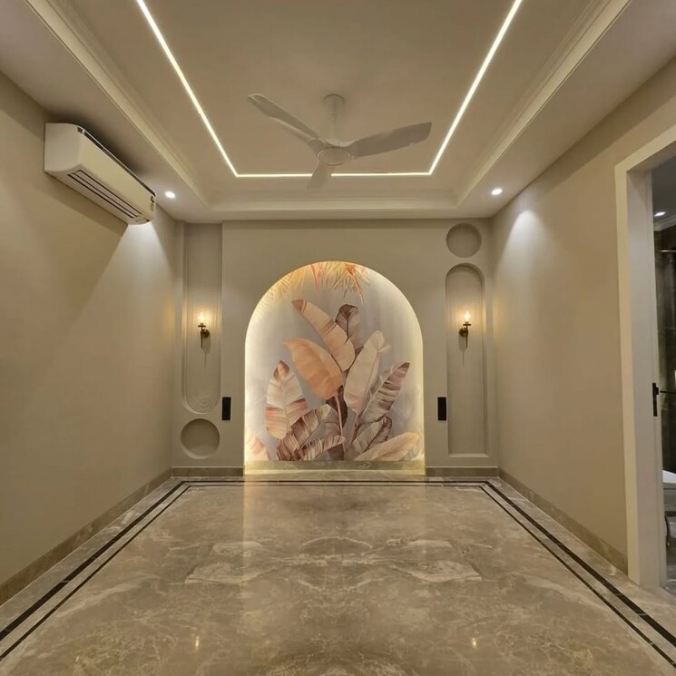 Other, wave-city-center 4 Bedroom 251 Sq.Yd. Builder Floor In Sector 32 Noida 9545445