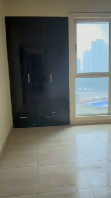 Room in 3 BHK Apartment at Gaur Saundaryam, Tech Zone 4 Greater Noida – for Rent