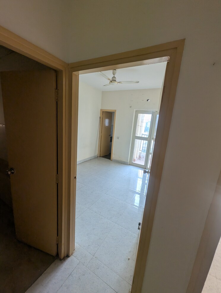 Room, gls-avenue-51 3 Bedroom 928 Sq.Ft. Apartment In Sector 92 Gurgaon 9545521