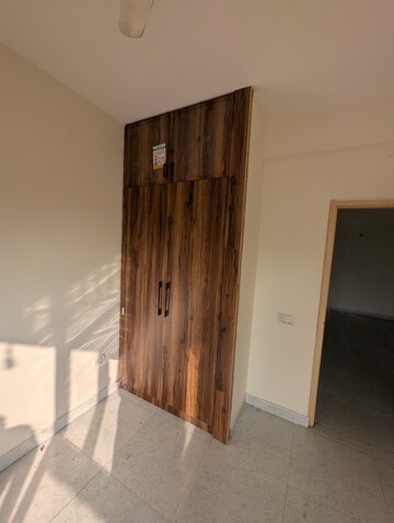 Room in 3 BHK Apartment at GLS Avenue 51, Sector 92 – for Rent