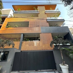 5 BHK Builder Floor For Sale in Ireo City Central, Sector 59