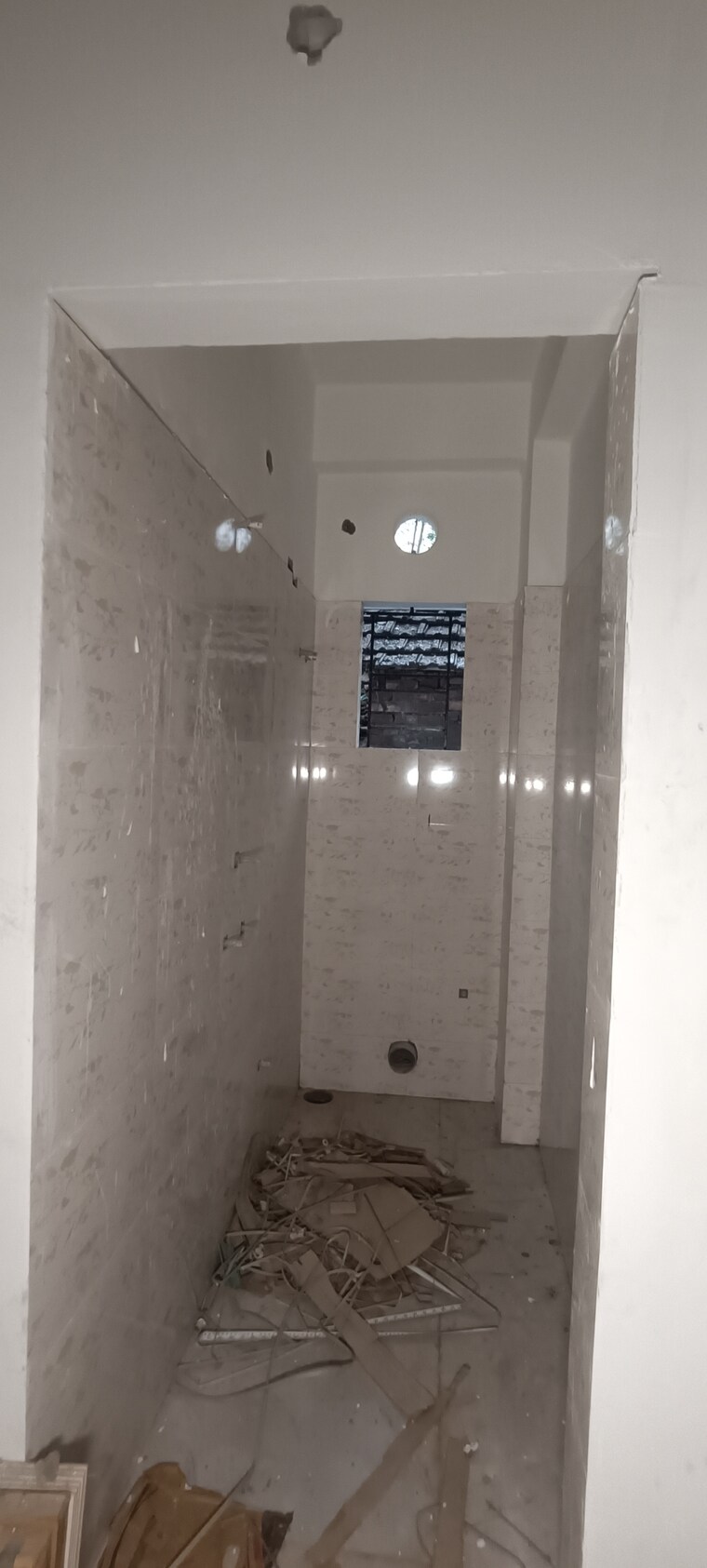 Bathroom, kaikhali 1 Bedroom 480 Sq.Ft. Apartment In Kaikhali Kolkata 9545615