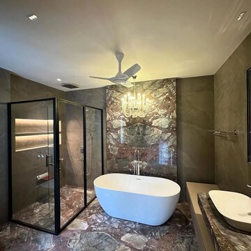 Bathroom in 5 BHK Builder Floor at Laxmi Garden Gurgaon, Sector 10a – for Sale