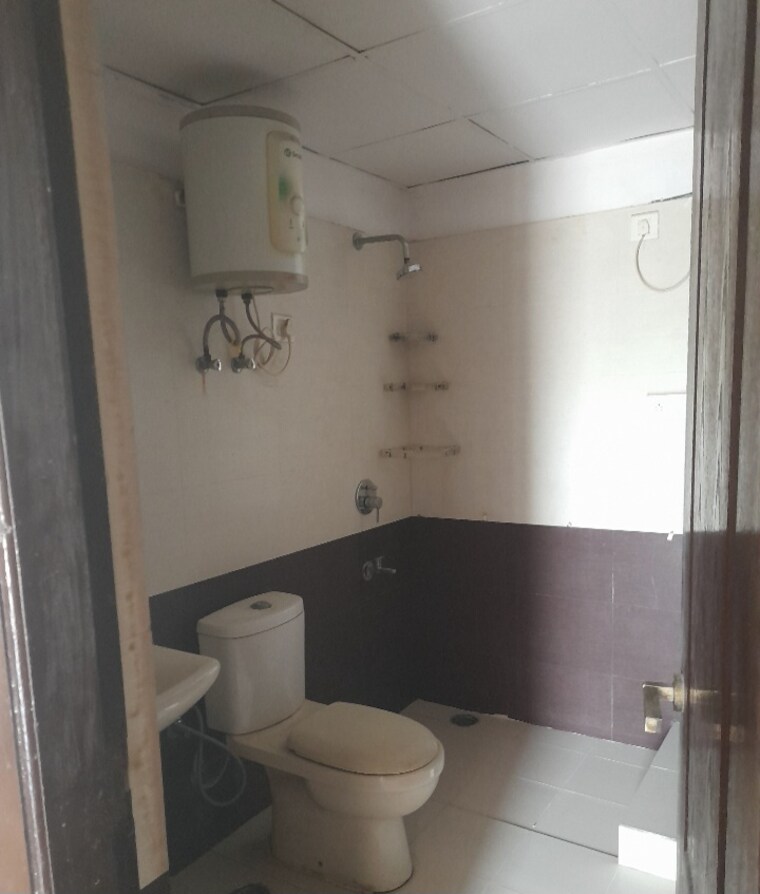 Bathroom, sector 119 3.5 Bedroom 1775 Sq.Ft. Apartment In Sector 119 Noida 9545688
