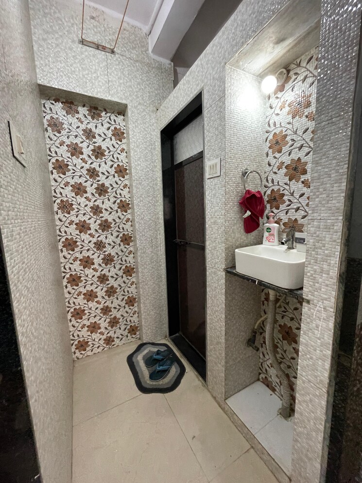 Bathroom, kirit-chs 1 RK 380 Sq.Ft. Apartment In Malad West Mumbai 9545697