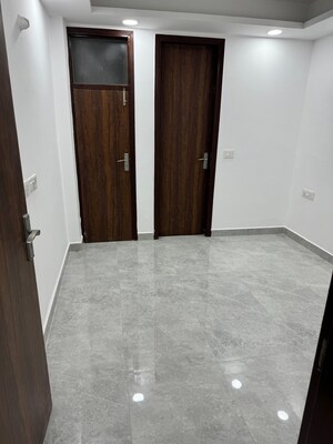 Room in 2 BHK Builder Floor at Chattarpur – for Rent