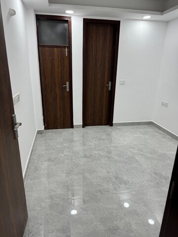 Room in 2 BHK Builder Floor at Chattarpur – for Rent