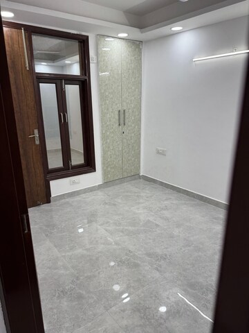 Room in 2 BHK Builder Floor at Chattarpur – for Rent